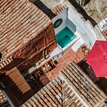 Encanto * Canillas de Aceituno