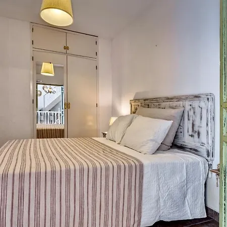 Bed & Breakfast Encanto Canillas de Aceituno