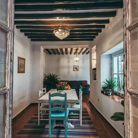 Encanto * Canillas de Aceituno