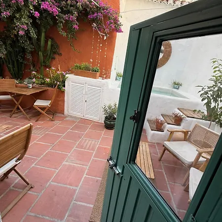 Bed & Breakfast Encanto Canillas de Aceituno